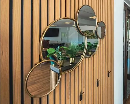 Eichengrund Cochstedt فندق