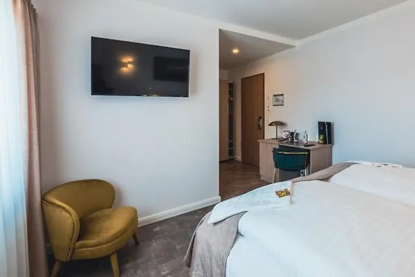 Hotell Eichengrund Cochstedt