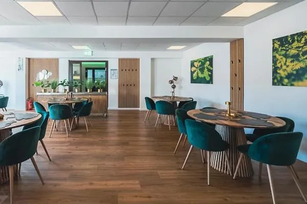 Hotell Eichengrund Cochstedt