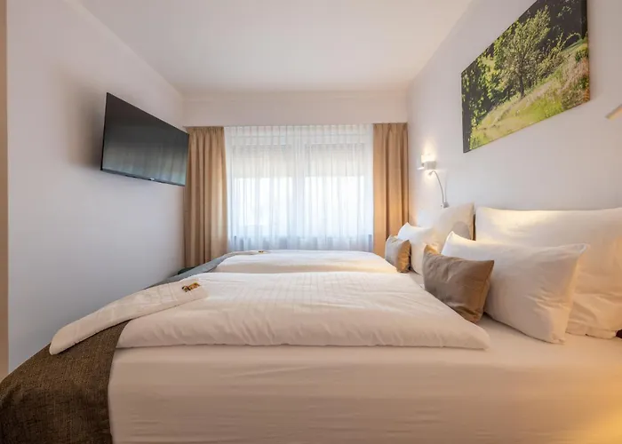 Eichengrund Cochstedt Hotell 4*