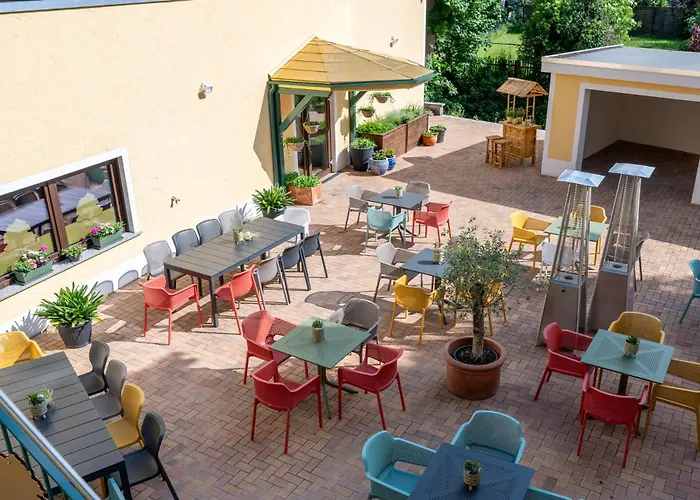 Eichengrund Cochstedt Hotell